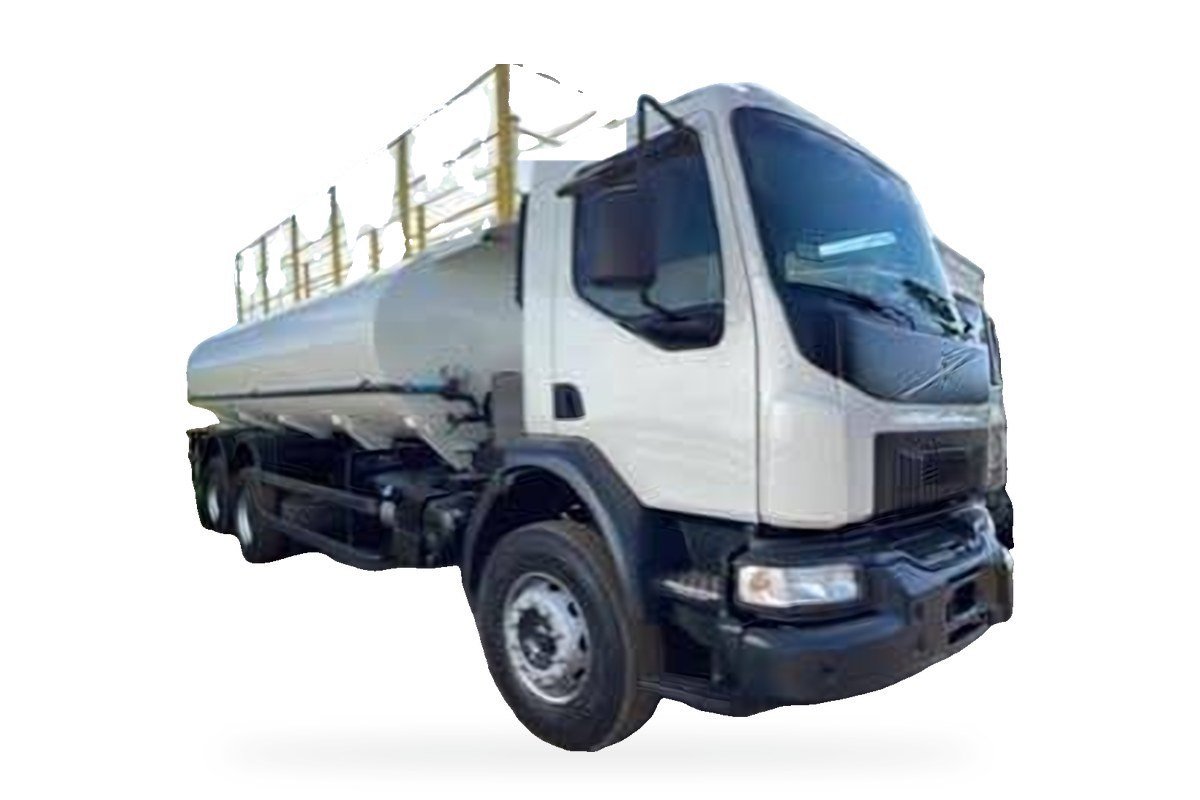 Caminhão pipa Volvo VM 360 6x4